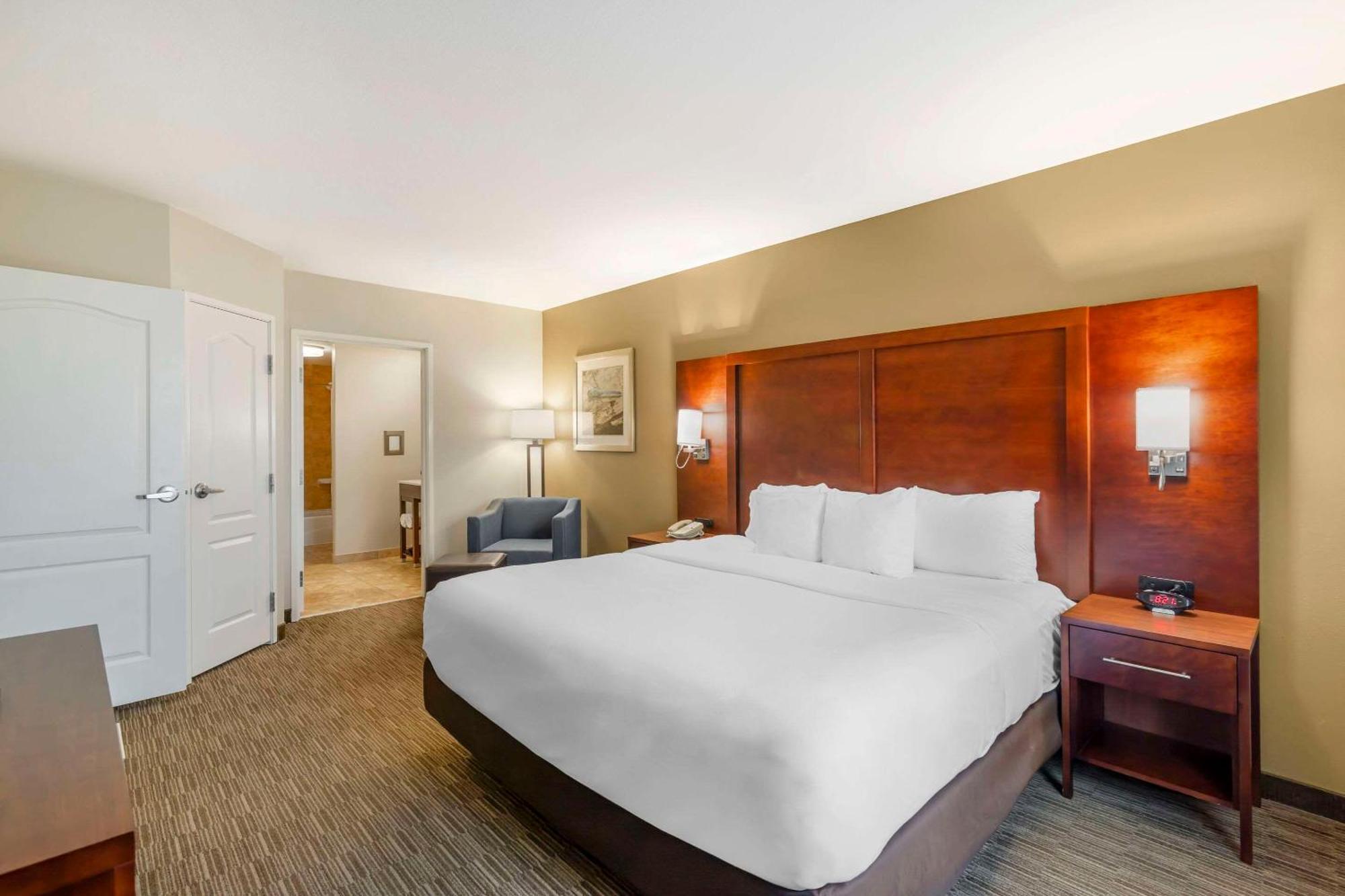 Comfort Inn & Suites ティフトン エクステリア 写真