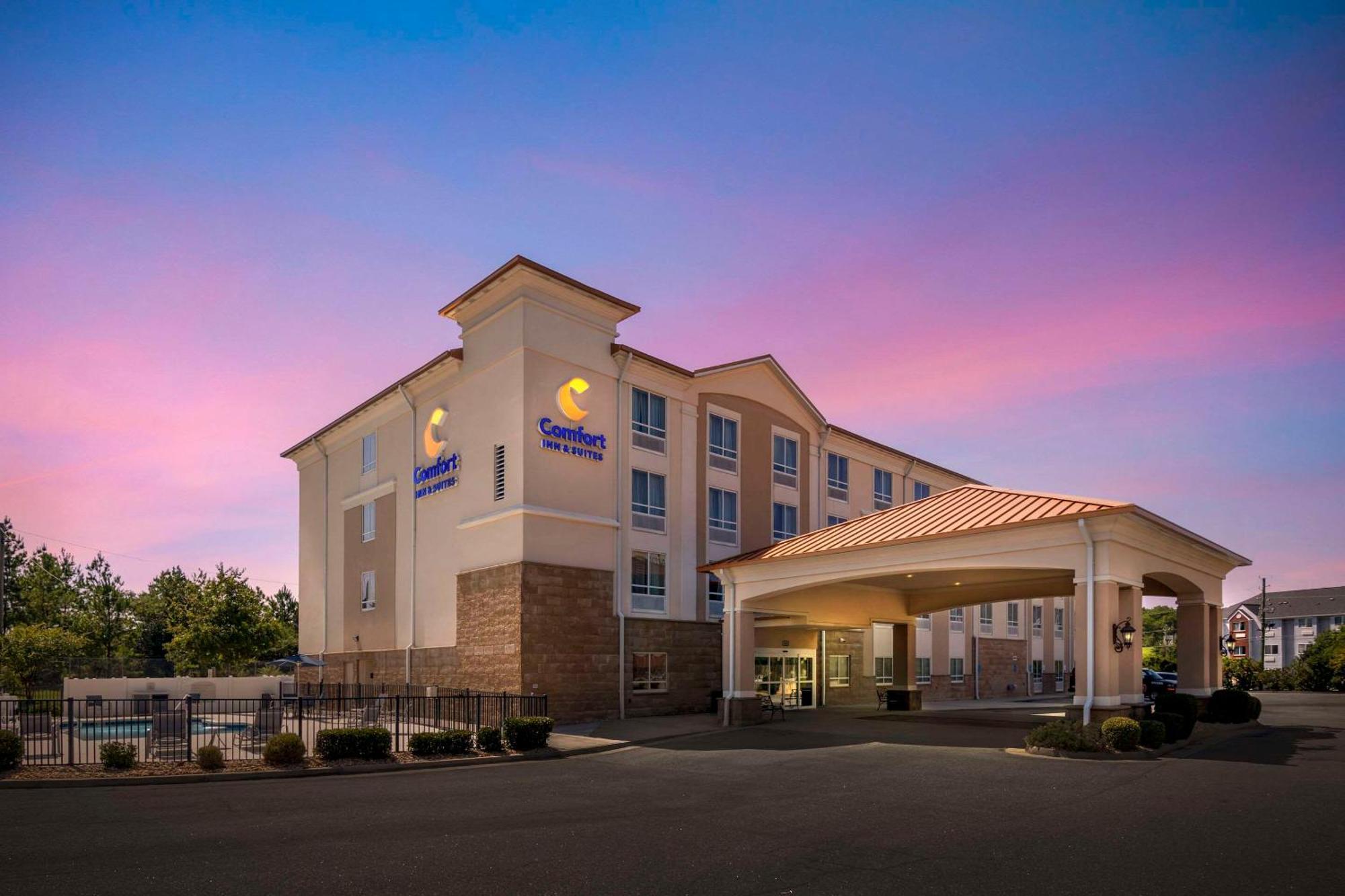 Comfort Inn & Suites ティフトン エクステリア 写真