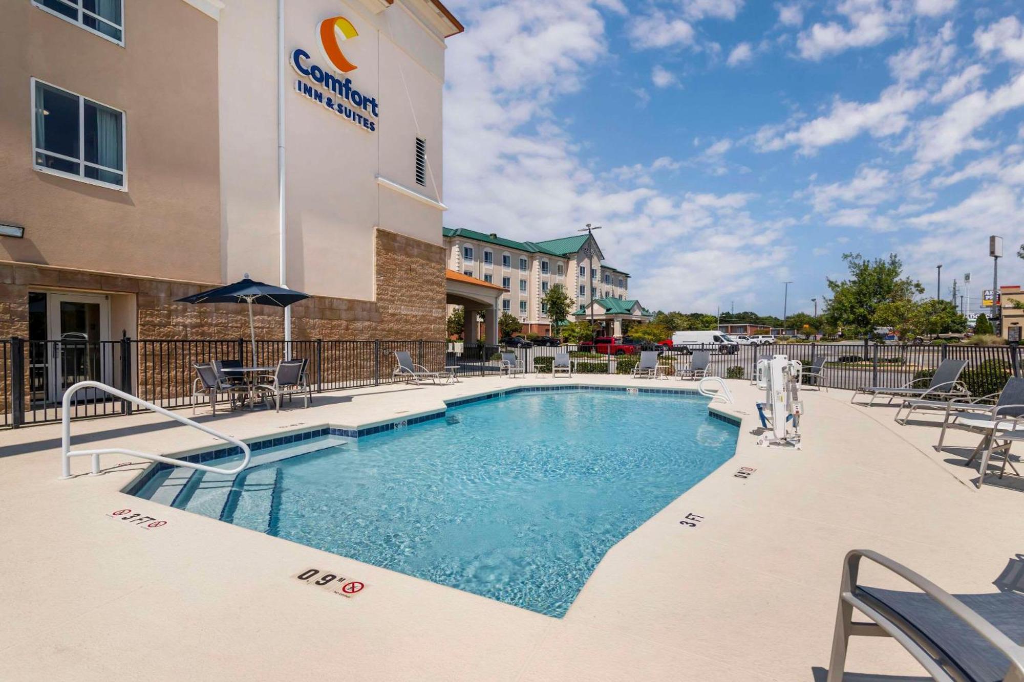 Comfort Inn & Suites ティフトン エクステリア 写真